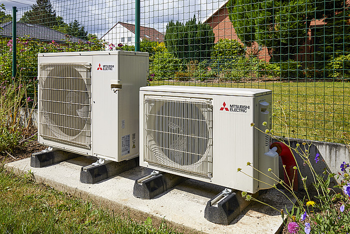 Chauffage, pompe à chaleur, chaudière, chaudière à condensation, chauffage au gaz, chauffage au mazout, chauffage central,
                  installation de chauffage, entretien de chauffage, dépannage de chauffage, chauffage électrique, chauffage infrarouge,
                  chauffage sol, ramonage de cheminée, tubage de cheminée, Montigny-le-Tilleul, Binche, Farciennes