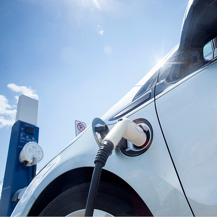 Borne de recharge, borne électrique, alarme, caméra, sécurité