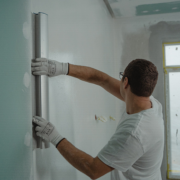 totaalrenovatie, metselwerk, ruwbouw, steunbalken, liggers, dakwerken, warmtepomp, verwarming, elektriciteit, riolering