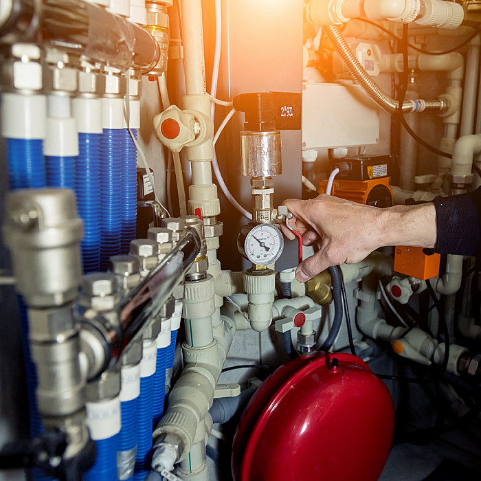Parachèvement, murs intérieurs, lissage des murs