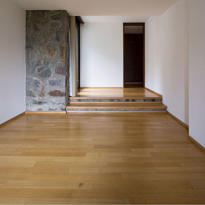 Revêtement de sol, parquet, carrelage, béton lissé, pierres naturelles, pose de
                  parquet, Drogenbos, Wemmel, Woluwe-Saint-Lambert