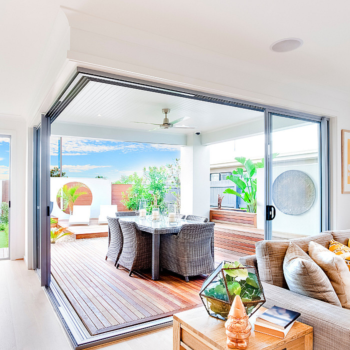 Menuiserie, menuisier, parquet, annexe en bois, terrasse, mobilier, dressing, rénovation générale