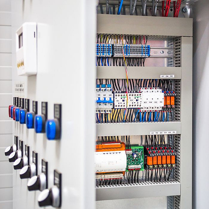 remise en conformité, révision électrique, rénovation d’installation, contrôle installation électrique,
                  branchements tableau électrique, extension maison, travaux de transformation, prise
                  supplémentaire, électricité générale