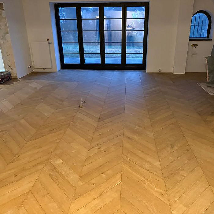 pose de parquet, parquet massif, parquet semi-massif, parquet bâton rompu, parqueteur, sol en bois,
                  plancher en bois, technique de pose de parquet, assemblage parquet, revêtement de sol en bois,
                  installation parquet, menuisier parqueteur, sol PVC imitation bois