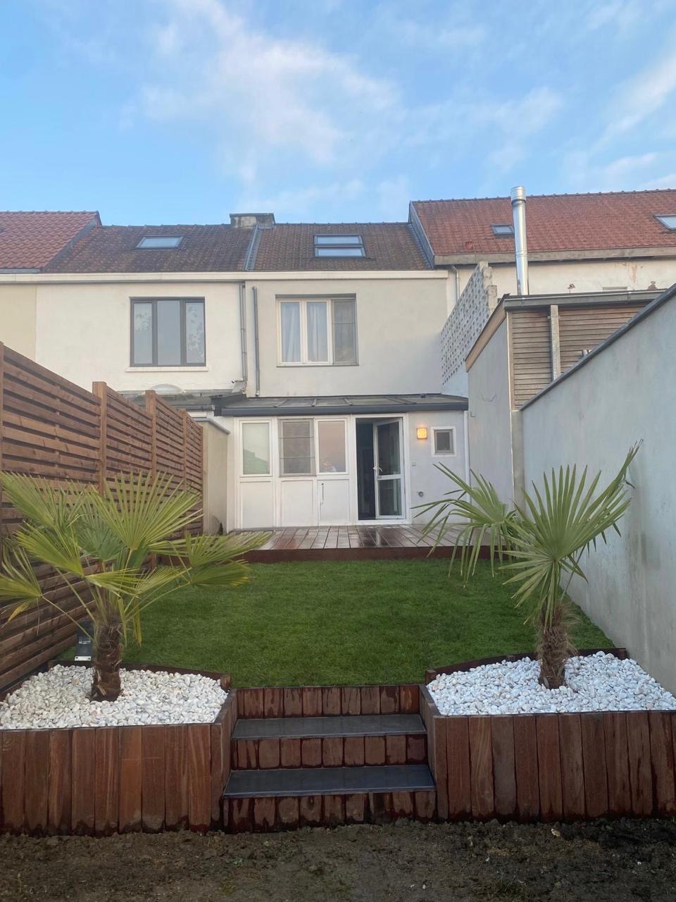 Drainage, drain, terrain, égoutttage, clôtures, pavage, carrelage extérieur, escaliers extérieurs