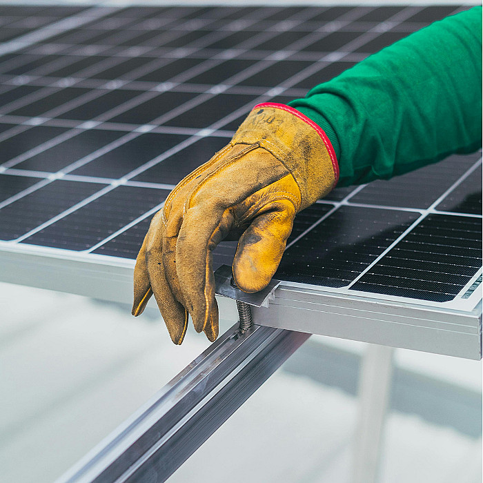 travaux de toiture Péruwelz, couvreur Péruwelz, rénovation générale Péruwelz, isolation Tournai, aménagement de grenier Mouscron, charpente Péruwelz, bardage Tournai, pose de parquet Mouscron, étanchéité Péruwelz, panneaux photovoltaïques Mouscron, démoussage Tournai, réparation de châssis Péruwelz, installation VELUX Tournai, gouttières Mouscron, traitement humidité Péruwelz