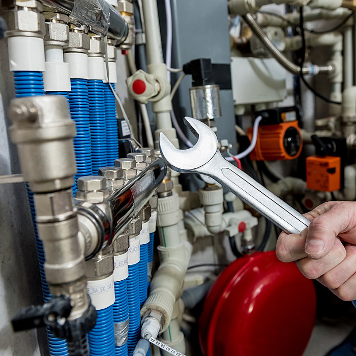 Verwarming, Loodgieterij, sanitair installatie, boiler, kleine loodgieterklussen, leidingen, lekdetectie, loodgieterswerk,  verwarmingsketel, centrale verwarming, chauffageketel, condensatieketel, onderhoud verwarming,  verwarming herstelling, verwarming op aardgas, verwarminginstallatie, vloerverwarming