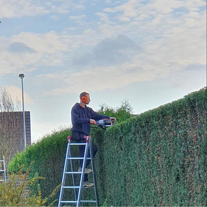 Jardinier Liège, aménagements extérieurs Herstal, plantations Seraing, abattage Liège, élagage Herstal, clôtures Seraing, terrasse Liège, escalier extérieur Herstal, terrassement Seraing, pergola Liège, entretien de jardin Herstal