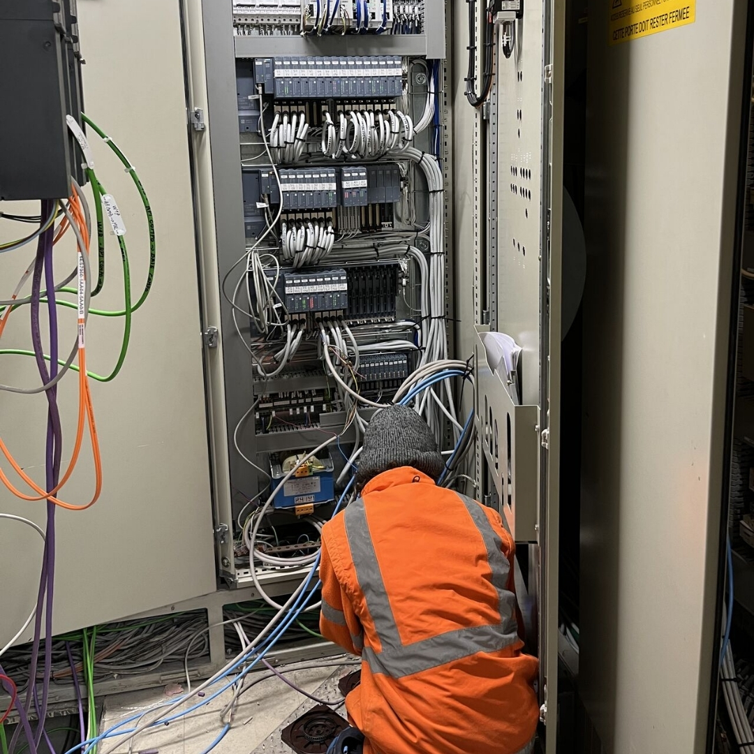 électricien, électricité générale, mise en conformité électrique, électricité industrielle, Osny, Cergy, Pontoise, Val d’Oise