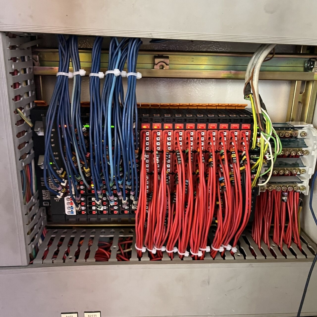électricien, électricité générale, mise en conformité électrique, électricité industrielle, Osny, Cergy, Pontoise, Val d’Oise