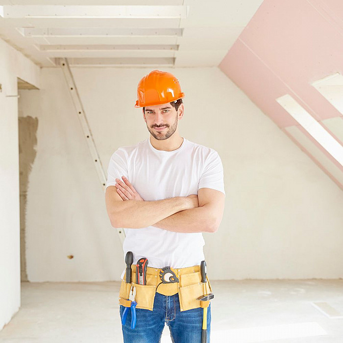 adoucisseur d'eau, assainissement des eaux, filtre à eau, traitement anti-calcaire, châssis, châssis en aluminium, châssis en PVC, double vitrage, triple vitrage, moustiquaires, porte d'entrée, porte de garage, plafonnage contour de fenêtre, carrelage mural, carrelage intérieur, carrelage extérieur, carreleur