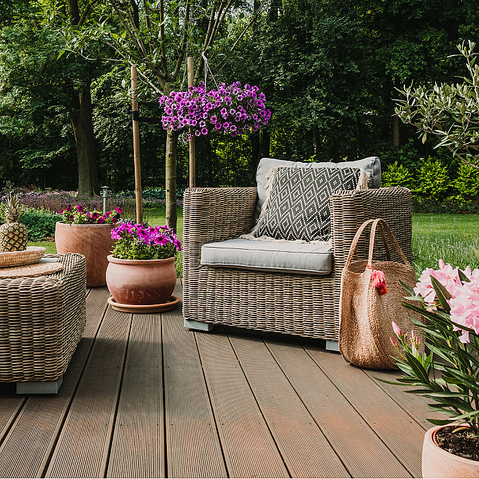 Terrasse en bois, aménagement jardin, nouvelle terrasse