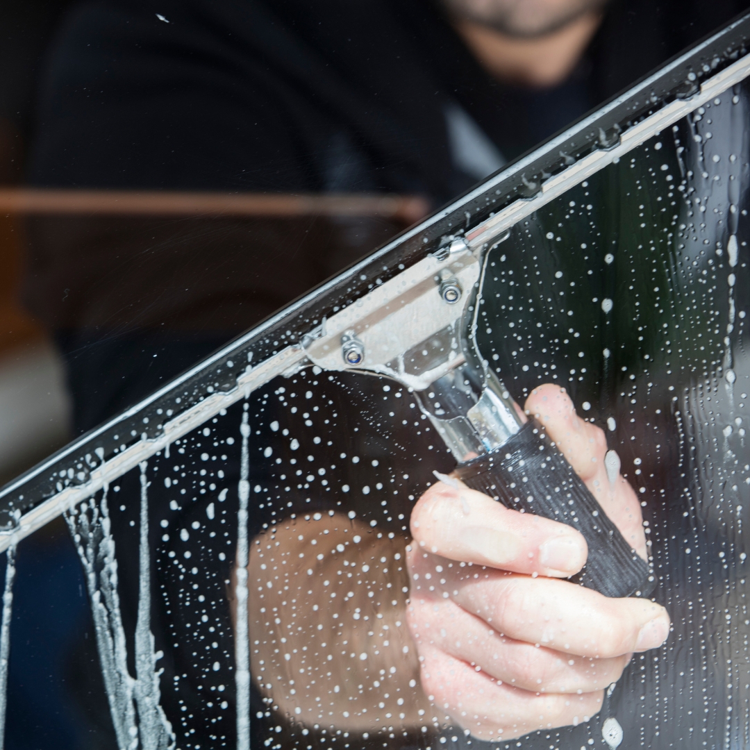 nettoyage, nettoyage professionnel, lavage de vitres, jardinage, entretien espaces verts, Bons-en-Chablais, Annemasse, Thonon, Haute-Savoie