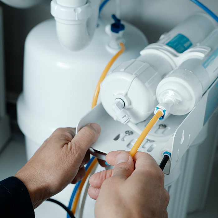 eau sans contaminants, maintenance, filtration, raccordements osmoseur
