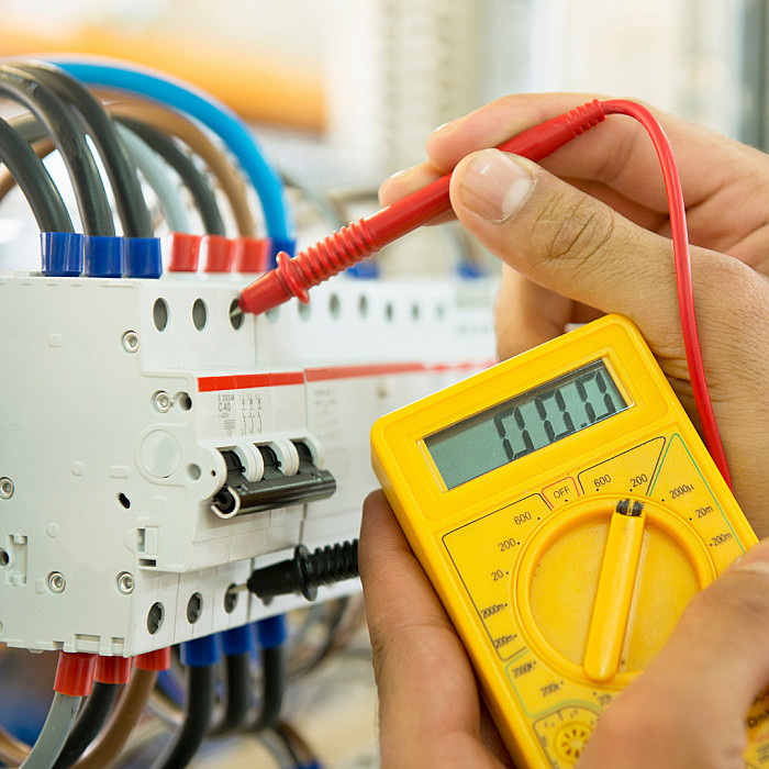 électricien, électricité générale, installation électrique, mise en conformité électrique, tableau électrique, coffret électrique, remplacement tableau électrique, raccordement électrique, éclairage, installation électricité, mise aux normes électriques, système électrique, installation coffret, travaux électricité