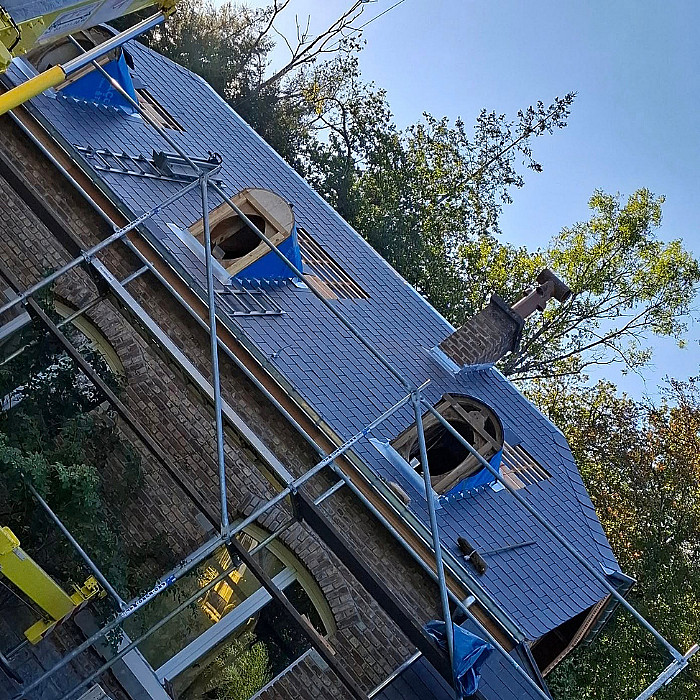 Nouvelle toiture, couverture, tuile, ardsoie, toit, couvreur, pare vapeur, plate, inclinée, epdm, revêtement toiture