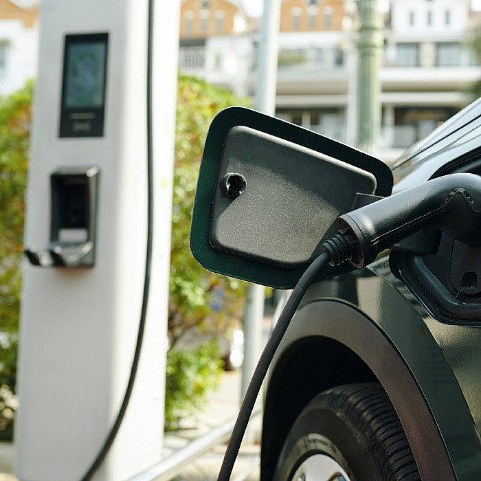 électricien Stoumont, électricien Verviers, électricien Herstal, électricien, électricité générale, travaux électricité, mise en conformité électrique, dépannage électricité, domotique, installation électrique, rénovation électrique, borne de recharge, panneaux photovoltaïques, batterie domestique, éclairage, tableau électrique, schema électrique