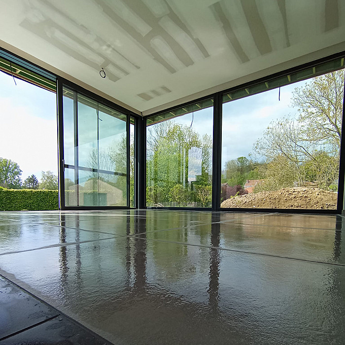 carreleur, carrelage, entreprise de carrelage, pose de carrelage, rénovation intérieure, travaux maçonnerie, chape, carrelage mural, carrelage salle de bain, carrelage intérieur, carrelage extérieur, cloisons, parachèvement, pavage, terrasse, dalle de sol en béton, béton, cimentage