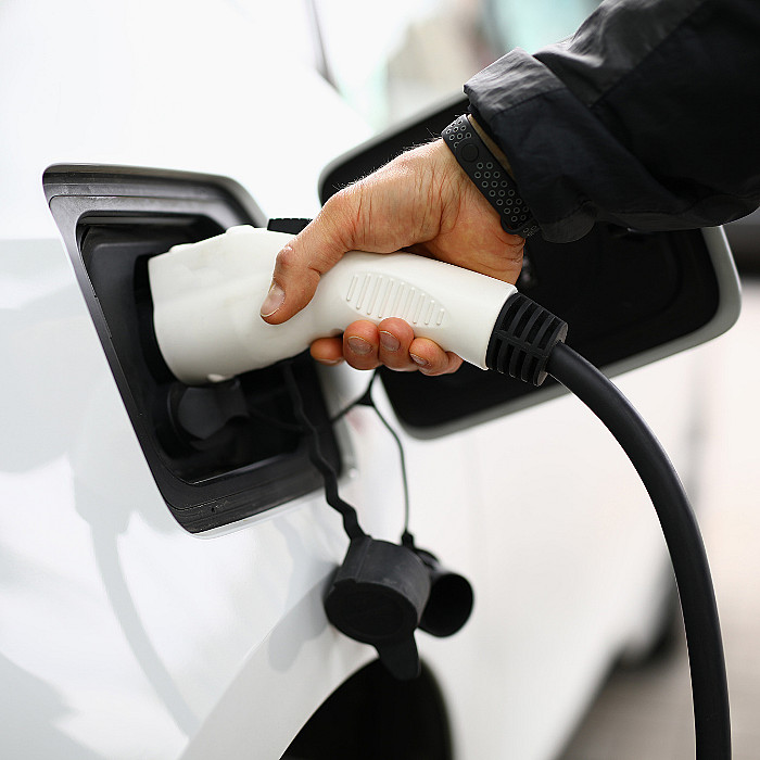 Bornes de recharge, station de recharge, recharge voiture, voiture électrique, borne voiture, recharge rapide