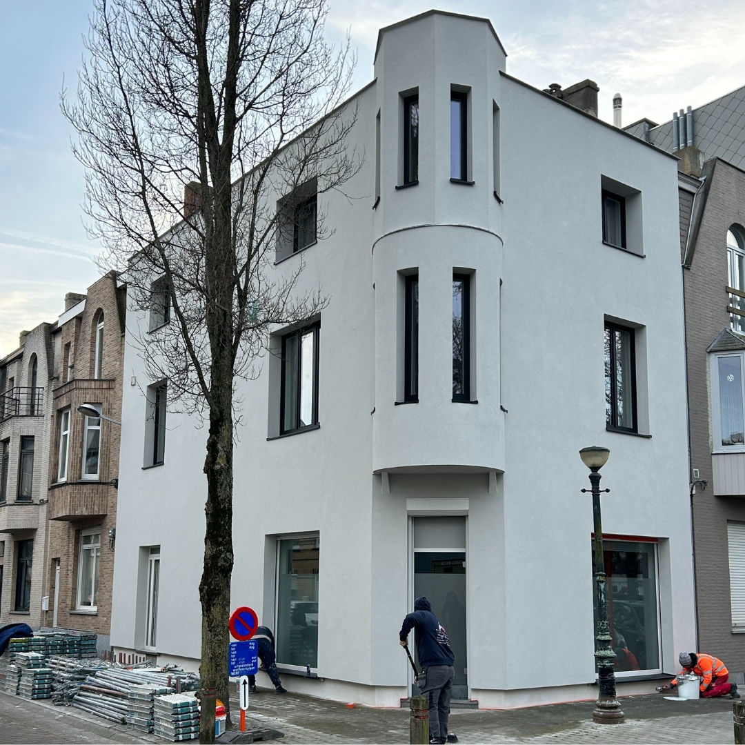 gevelrenovatie, gevelrestauratie, bakstenen gevel, sierpleister,
                   cementeren, gevelbekleding, bescherming tegen weersinvloeden, metselwerk, 
                   thermische isolatie, gevelreiniging