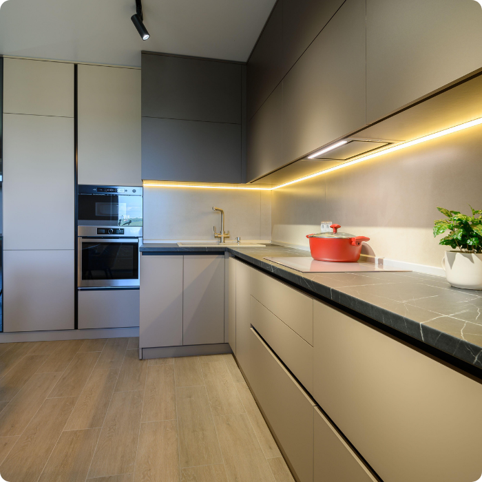 Rénovation, cuisine, évier, robinetterie, placards, plan de travail, rangements