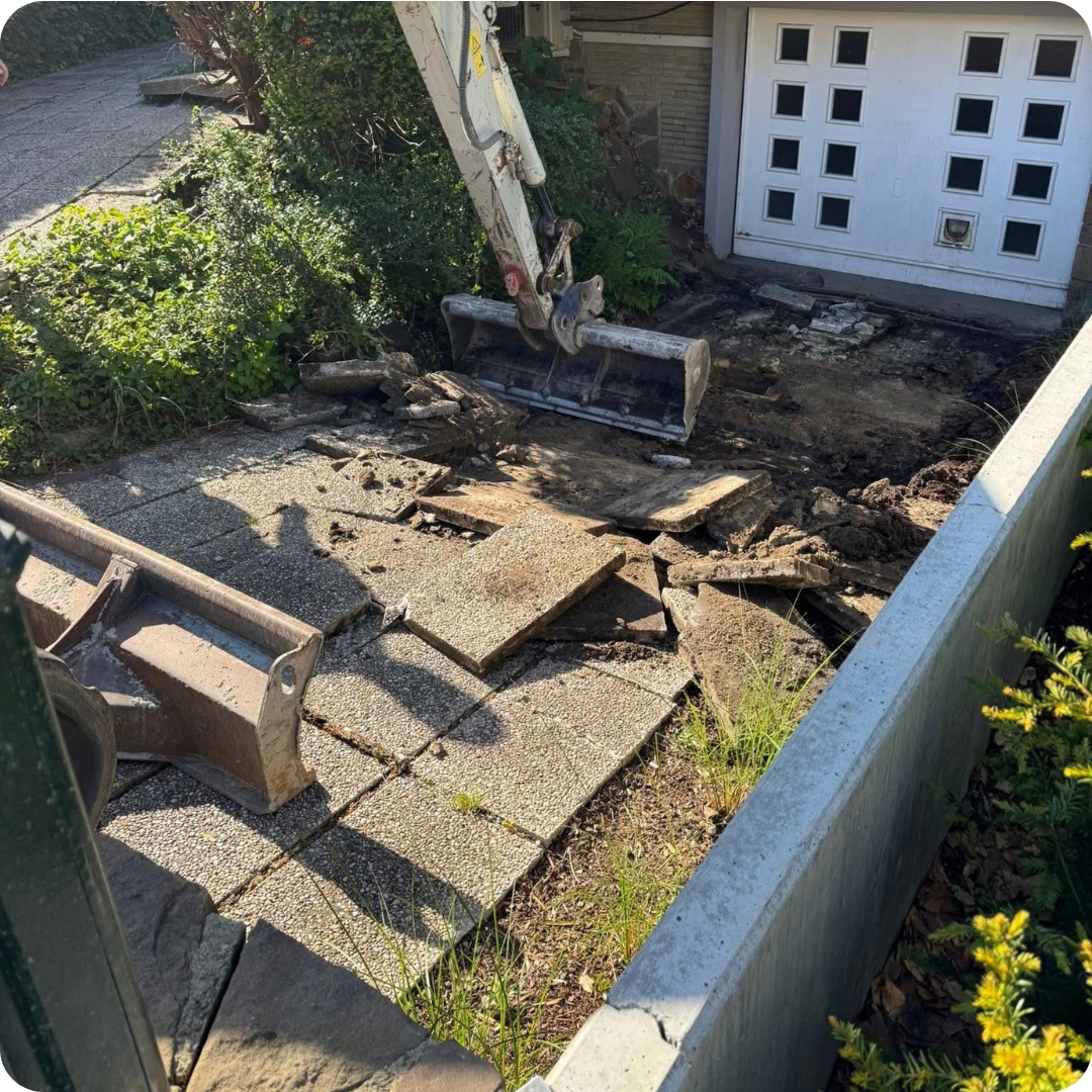 dalle de béton, compactage, remblayage, mini-pelle, pelleteuse