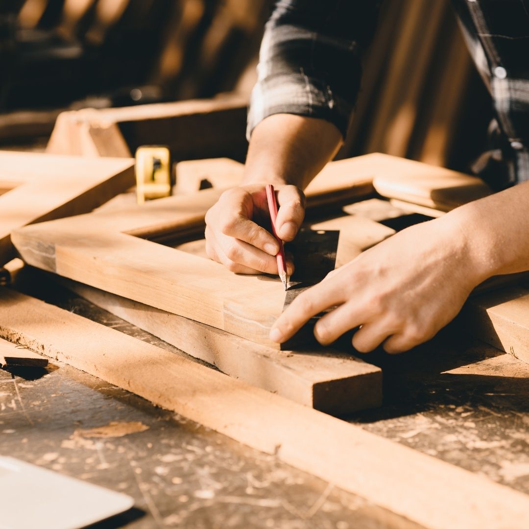 menuisier Couvin sur mesure, dressing chêne massif Chimay, cuisine sur mesure Philippeville, restauration meubles anciens Couvin, terrasse bois exotique Chimay, carport bois Philippeville, meuble chêne artisanal Couvin, bardage bois façade Chimay, parquet massif chêne Philippeville, annexe bois jardin Couvin, porte intérieure chêne Chimay, rénovation meuble ancien Philippeville, menuiserie extérieure Couvin, pose parquet semi-massif Chimay, mobilier sur mesure Couvin, aménagement terrasse bois Philippeville, création dressing Chimay, menuiserie intérieure Couvin, fabrication meuble chêne Philippeville, artisan menuisier Couvin Namur