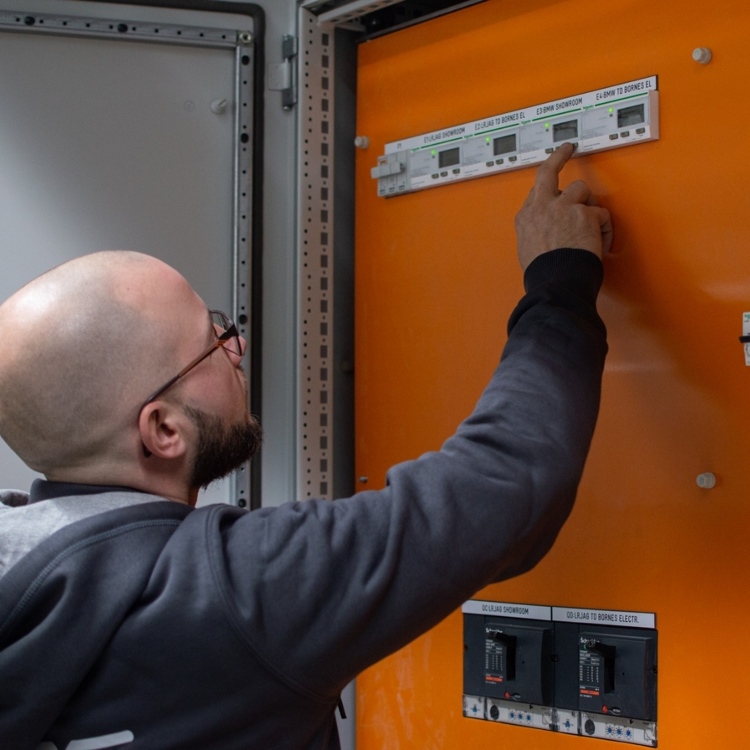 électricité générale Ganshoren installation, domotique maison intelligente Schaerbeek, contrôle accès badge Anderlecht, motorisation portail Ganshoren automatique, mise conformité électrique Schaerbeek RGIE, éclairage LED extérieur Anderlecht, vidéophonie connectée Ganshoren, porte garage motorisée Schaerbeek, installation électrique neuve Anderlecht, système alarme intégré Ganshoren, tableau électrique Schaerbeek conforme, stores motorisés Anderlecht domotique, caméra surveillance Ganshoren sécurité, automatisation éclairage Schaerbeek, portail coulissant motorisé Anderlecht, dépannage électrique Ganshoren rapide, volets roulants électriques Schaerbeek, contrôle centralisé Anderlecht smartphone, agrégation électrique Ganshoren RGIE, borne recharge électrique Schaerbeek installation