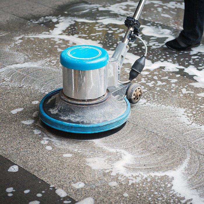 nettoyage de chantier, nettoyage de vitres, nettoyage de carrelage, entreprise de nettoyage, nettoyages multiples, abattage d’arbres, abattage, nettoyage L'Isle-d'Abeau, nettoyage Bourgoin-Jallieu, nettoyage Villefontaine, société de nettoyage