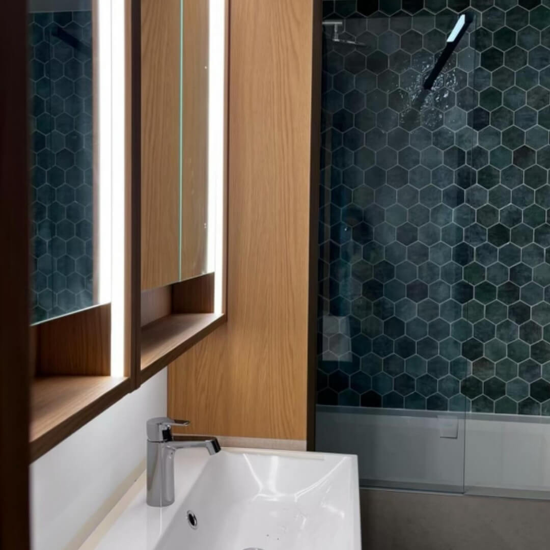 construction générale Ramillies maison, rénovation complète Wavre transformation, charpente traditionnelle Hannut, châssis PVC Ramillies double vitrage, toiture tuiles Wavre rénovation, parquet massif Hannut pose, extension maison Ramillies, terrasse bois Wavre construction, carrelage intérieur Hannut, plafonnage peinture Ramillies, porte entrée Wavre sécurisée, isolation toiture Hannut, gros oeuvre Ramillies fondations, bardage bois Wavre façade, pavage extérieur Hannut pierres, véranda Ramillies extension, carport bois Wavre, toiture plate Hannut membrane, rénovation façade Ramillies, parquet rénovation Wavre ponçage