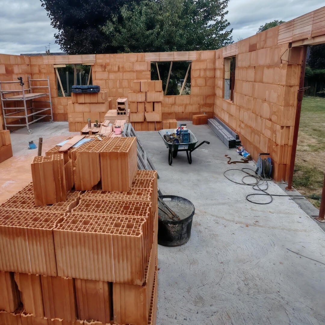 rénovation Chocques, maçonnerie Béthune, placo Bruay-la-Buissière, peinture, sols, terrasse, démolition, agencement, construction Hauts-de-France, entreprise générale, rénovation générale, abattage murs porteurs, platrerie, revêtements sols