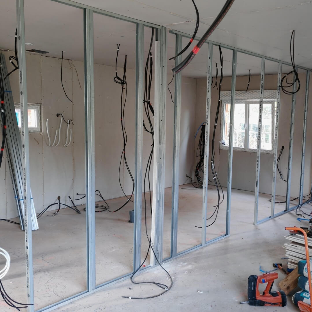 rénovation Chocques, maçonnerie Béthune, placo Bruay-la-Buissière, peinture, sols, terrasse, démolition, agencement, construction Hauts-de-France, entreprise générale, rénovation générale, abattage murs porteurs, platrerie, revêtements sols