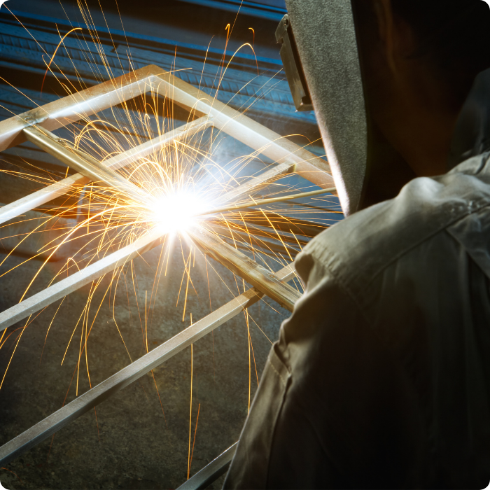 laswerken, metaal, stalen omheiningen, smeedijzer