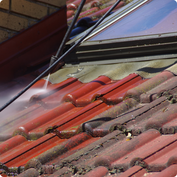 Nettoyage, nettoyer, toiture, démoussage, entretien de toiture, toit