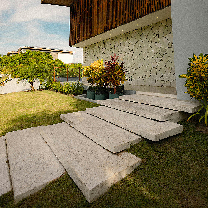 Dalle, dallage, escaliers, jardin, aménagement extéeieur, parking, pavage, béton, gzon, rouleau