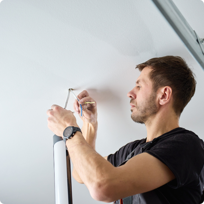 elektricien, elektriciteit, elektriciteitswerkzaamheden, elektrische installaties, domotica, verlichting, elektrische kabels