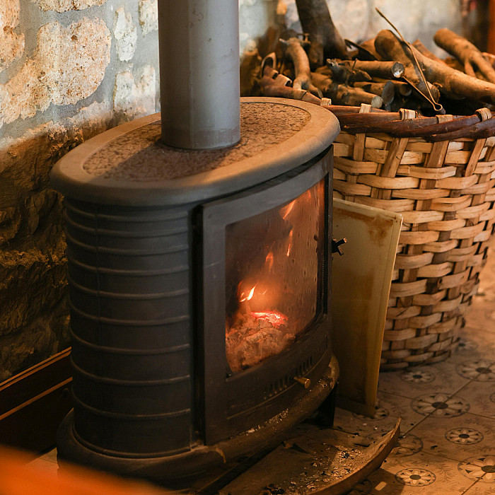 poêle à pellets, service technique poêle à pellets, installation, dépannage, entretien, poêle, cheminée, ramonage de cheminée, tubage de cheminée