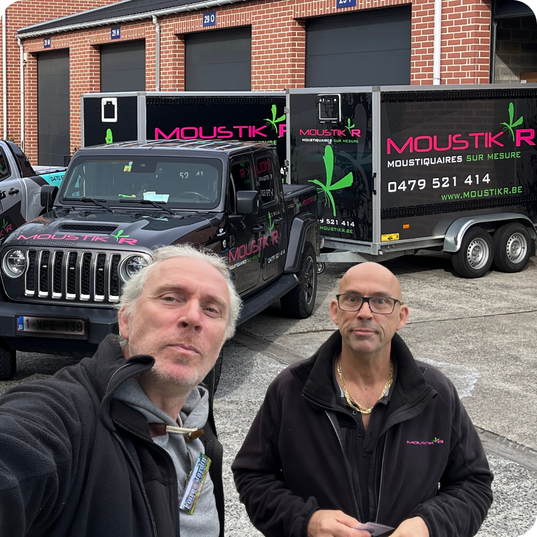 Montage de moustiquaire coulissante