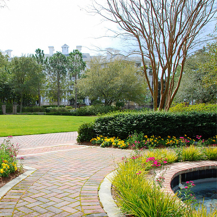 aménagement extérieur, abattage et élagage, abris de jardin, aménagement de jardin, clôtures, entretien de jardin, escalier extérieur, plantations, allées et abords, dalle de sol en béton, pavage, carrelage extérieur, travaux de maçonnerie, nettoyage vérandas, démoussage de toiture, nettoyage chantier, nettoyage corniches, nettoyage panneaux photovoltaïques, nettoyage terrasse, nettoyage toiture