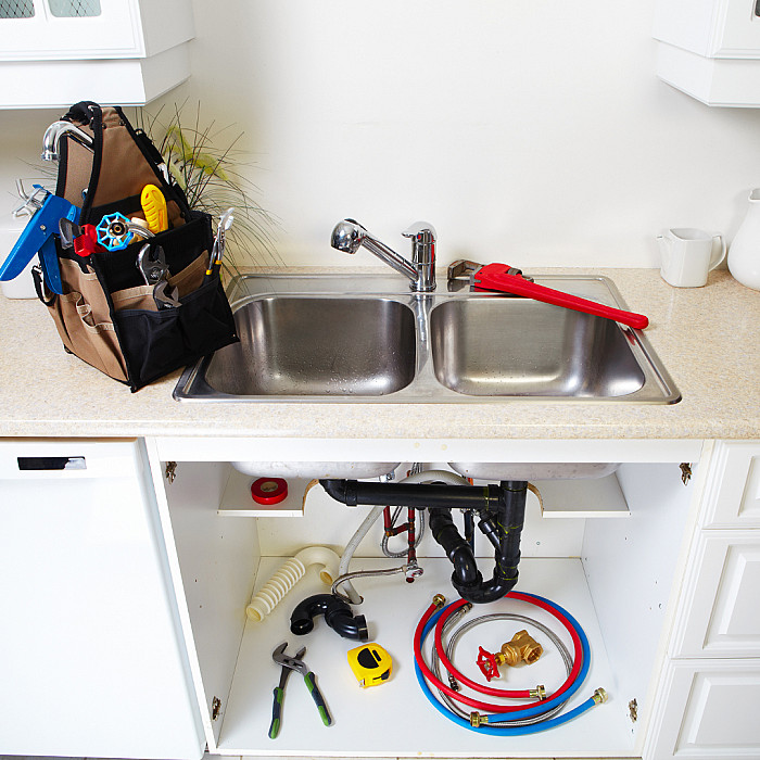 chauffage, Chaudière (entretien, installation, réparation), chaudière à condensation,  chauffage au gaz, chauffage central, chauffage sol, climatisation, dépannage de chauffage, entretien de chauffage, pompe à chaleur, tubage de cheminée, ventilation, plomberie, boiler, canalisations, chauffe-eau, petits travaux de plomberie, sanitaire, travaux de plomberie, traitement des eaux, Adoucisseur d’eau (installation), filtre à eau, traitement anticalcaire, rénovation salle de bain, transformation salle de bain, sanitaires