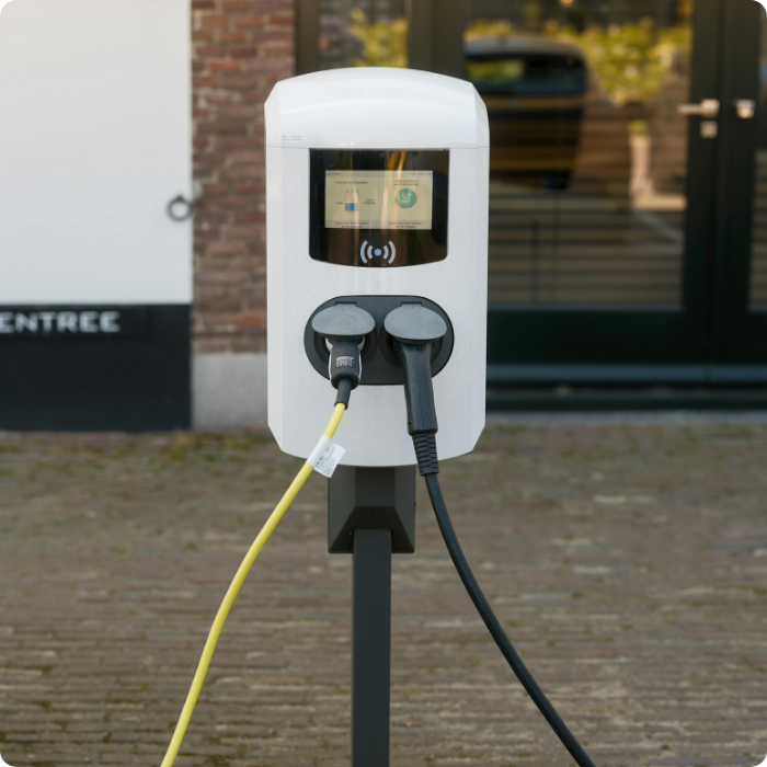 Borne sur pied, borne murale, installation de borne, station de chargement