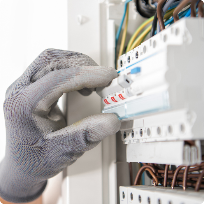 électricien, fils, câbles, circuit, court circuit, réparateur