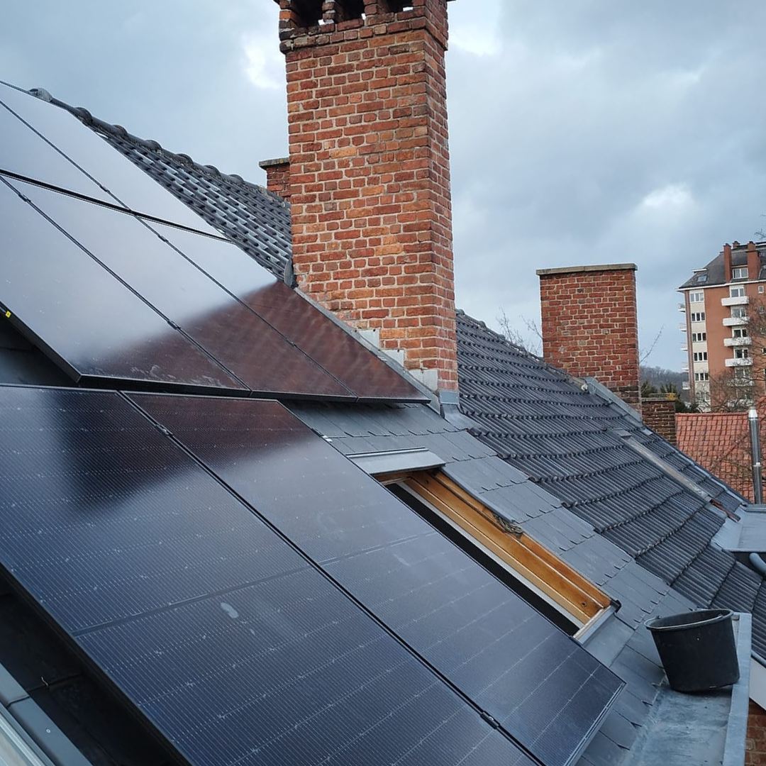 couvreur Andenne, toiture Andenne, réparation toiture, toiture EPDM, ardoise naturelle, isolation toiture, Velux, couvreur Namur, couvreur Huy, étanchéité toiture