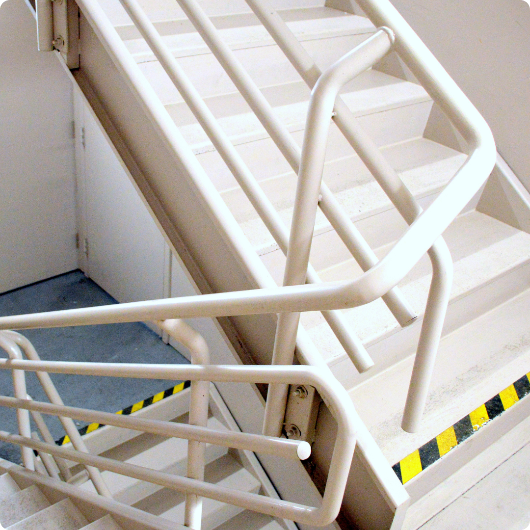 escalier galvanisé, caillebotis