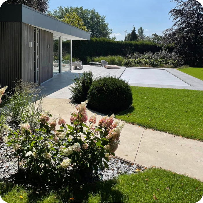 Espaces verts, plantes, bassin d'eau, piscines naturelles, mares