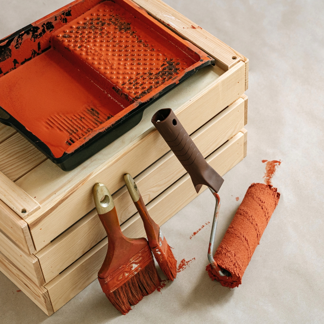 Travaux de peinture intérieure et finitions décoratives
