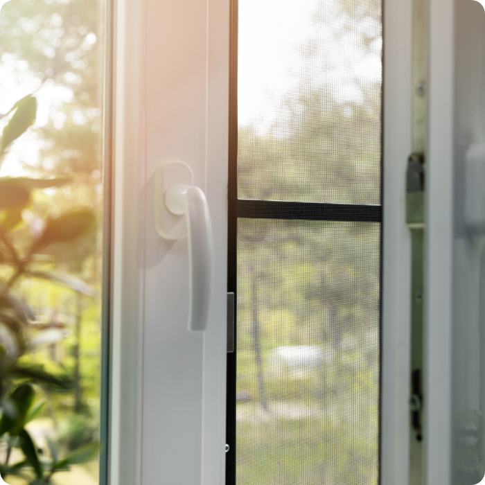 ramen, deuren, raamprofielen, aluminium ramen, PVC-ramen, houten ramen, dubbele
                      beglazing, driedubbele beglazing, voordeur, binnendeur, garagepoort, rolluiken,
                      zonwering, muggenramen, veranda, pergola, isolatie, afdichting, schrijnwerk