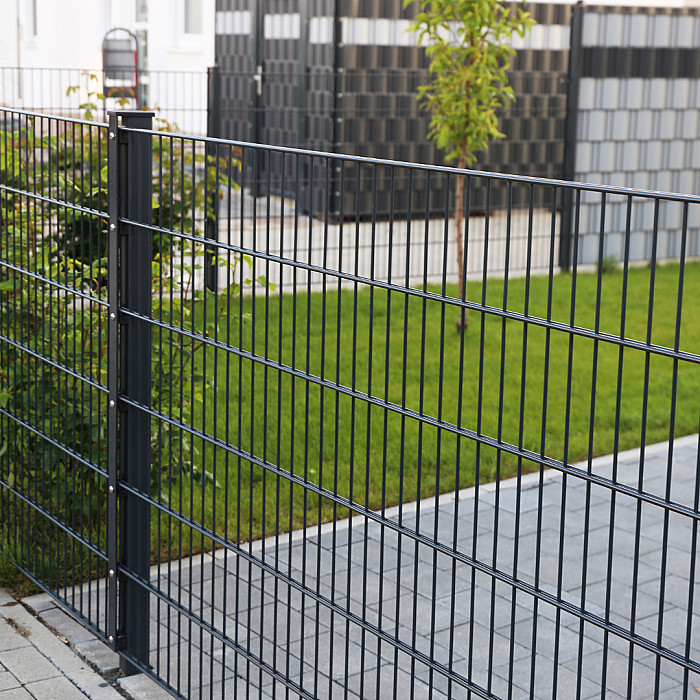 Jardinier, Aménagement de jardin, Entretien de jardin, Jardinier, Terrasse, Terrasse en bois, Pavage, Allée et abords, Clôtures, Drainage, Terrassement, Abris de jardin, Mobilier de jardin sur mesure, Pose de chape, Dalle de sol en béton, Nettoyage de terrasse, Aménagement extérieur, Création de jardin, Entretien espaces verts, Jardin sur mesure, Travaux extérieurs