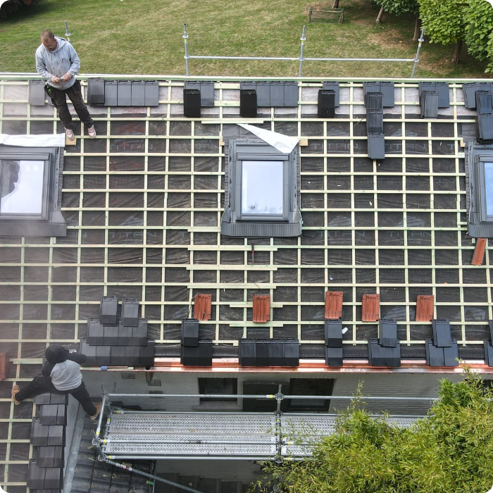 Modification de toit, membrane étanche, Velux, fenêtres, pose, installation
