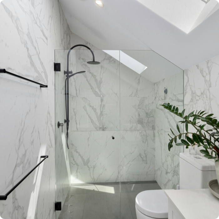 Salle de bain, sdb, salle d'eau, douche, baignoire, robinetterie